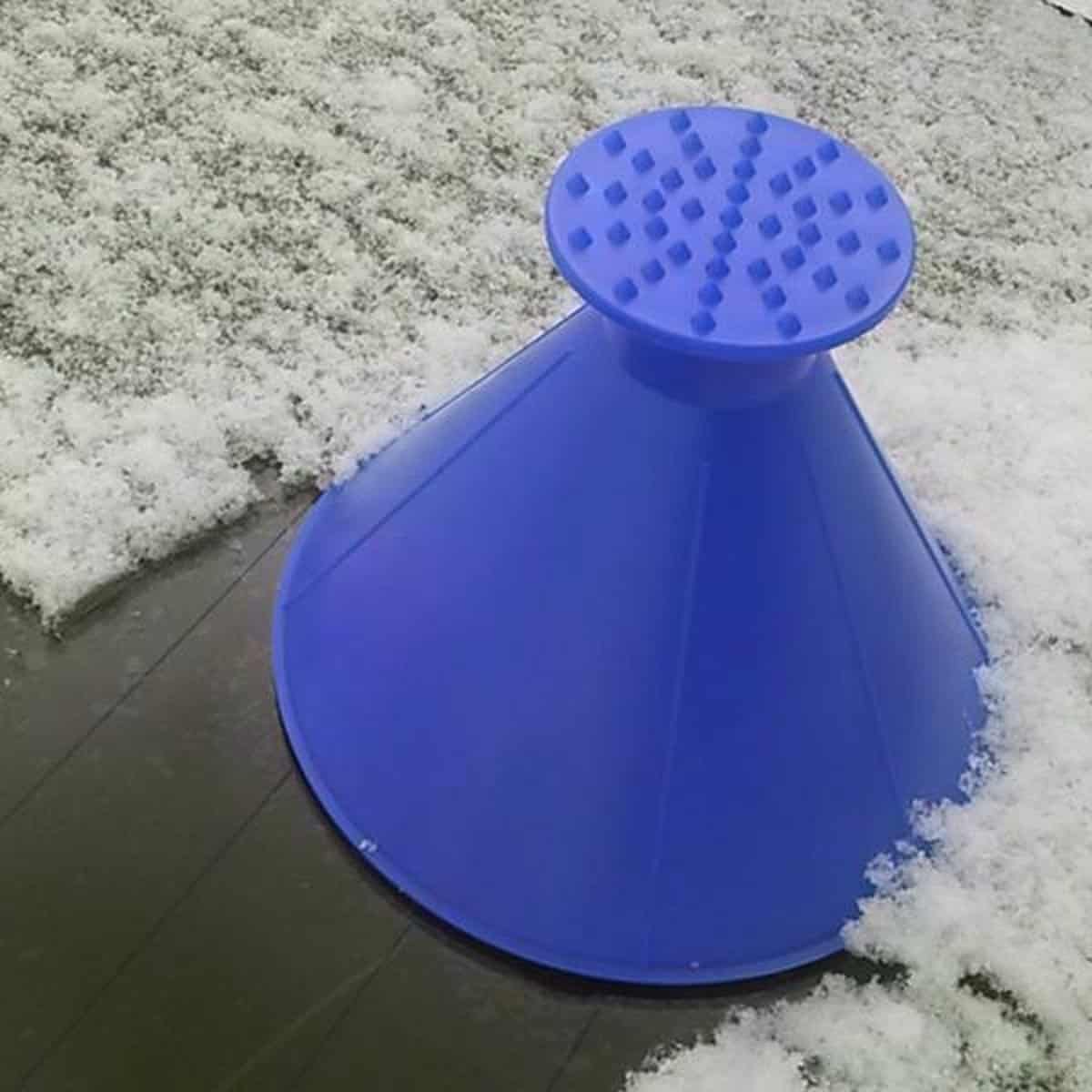 Для очистки льда. Очиститель лобового стекла Glass Snow Loader. Скребок для льда автомобильный. Круглый скребок для льда. Скребок для льда автомобильный круглый.